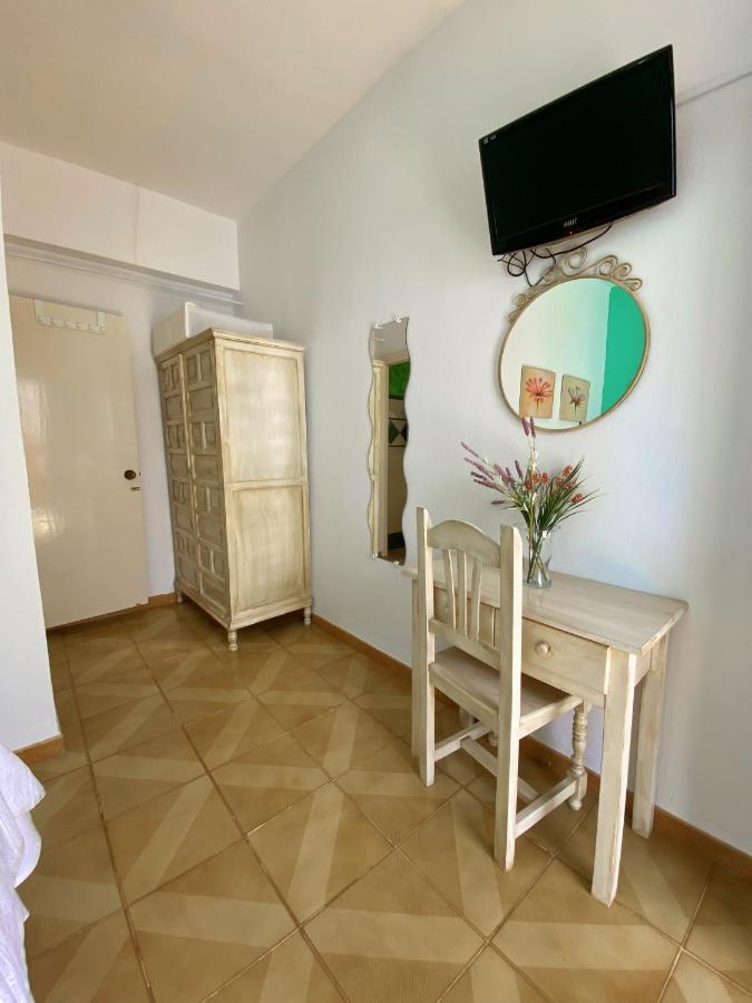 Pension Cristina El Rocío Exterior foto
